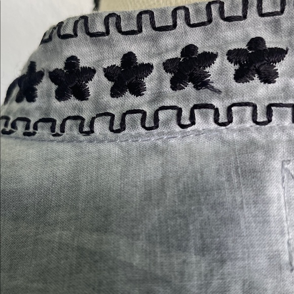 C.C 100% Cotton Gray + Black Embroidered Cotton Long Sleeve Button Down Blouse M - Picture 8 of 10